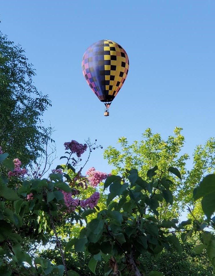 Balloon overhead